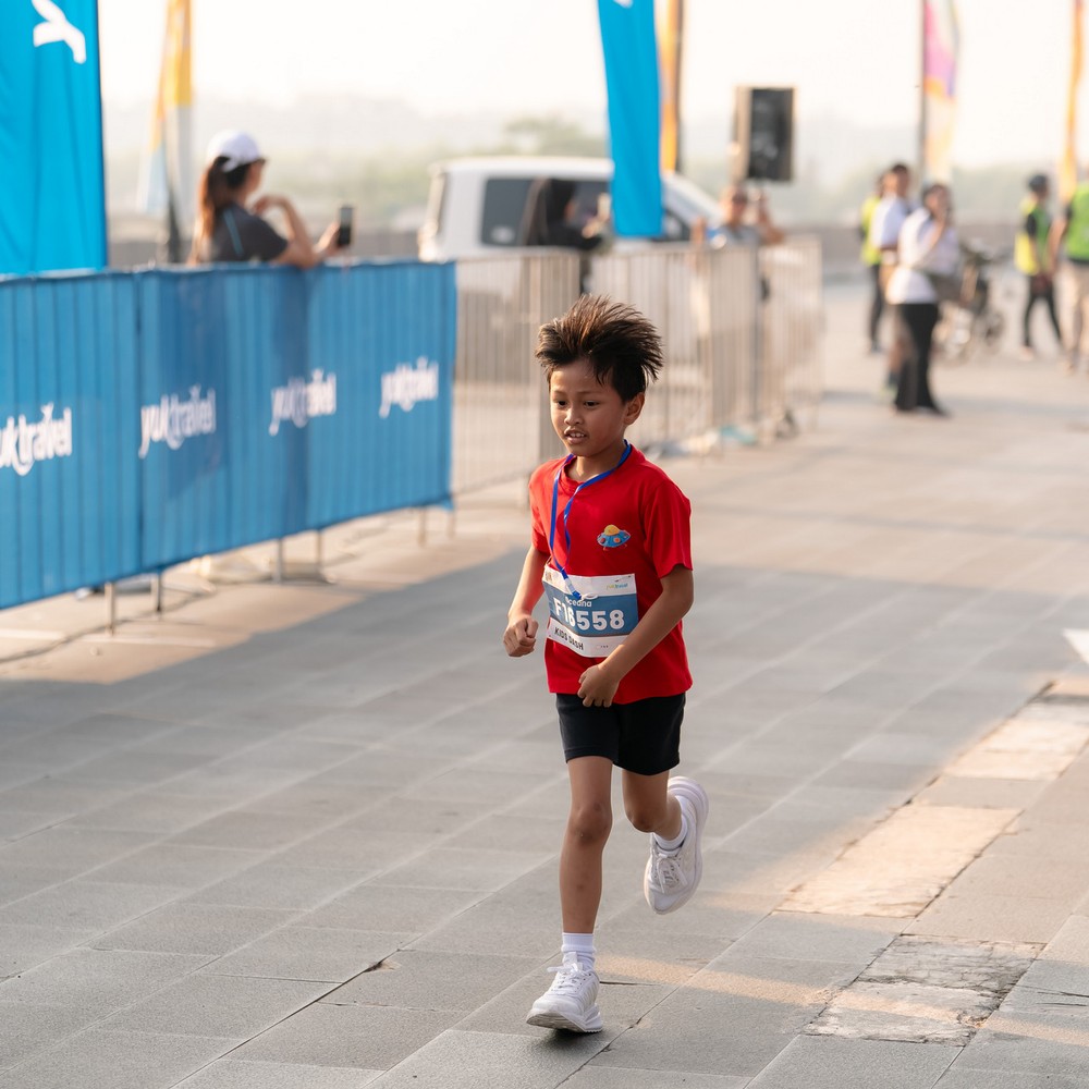 Race photo from YUK TRAVEL RUN
