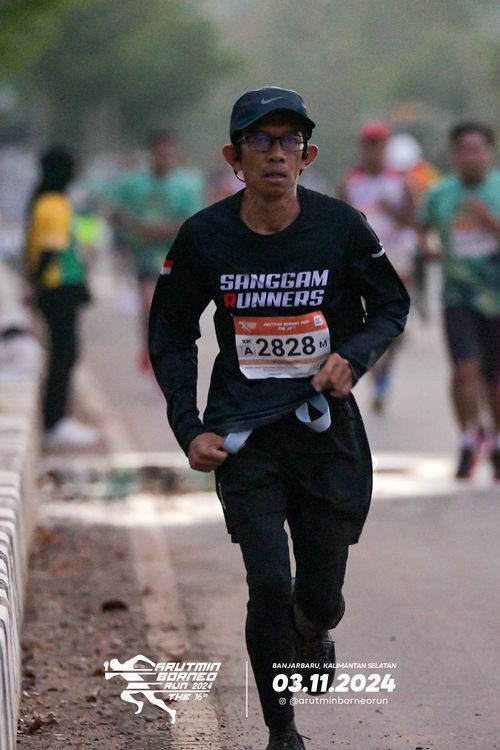 Race photo from Arutmin Borneo Run 2024