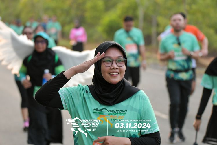 Race photo from Arutmin Borneo Run 2024