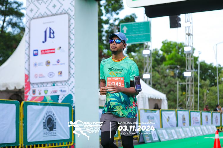 Race photo from Arutmin Borneo Run 2024