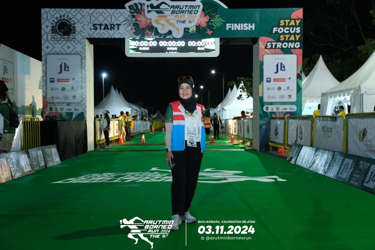 Race photo from Arutmin Borneo Run 2024