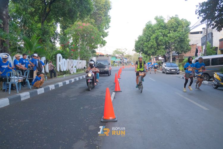 Race photo from Isoplus Run 2024 Surabaya