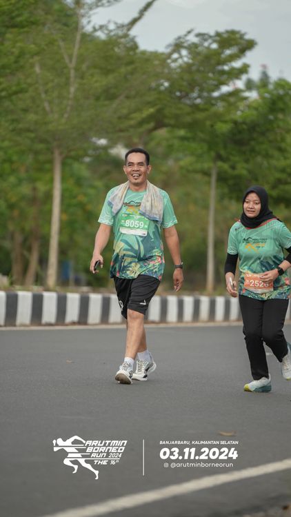 Race photo from Arutmin Borneo Run 2024