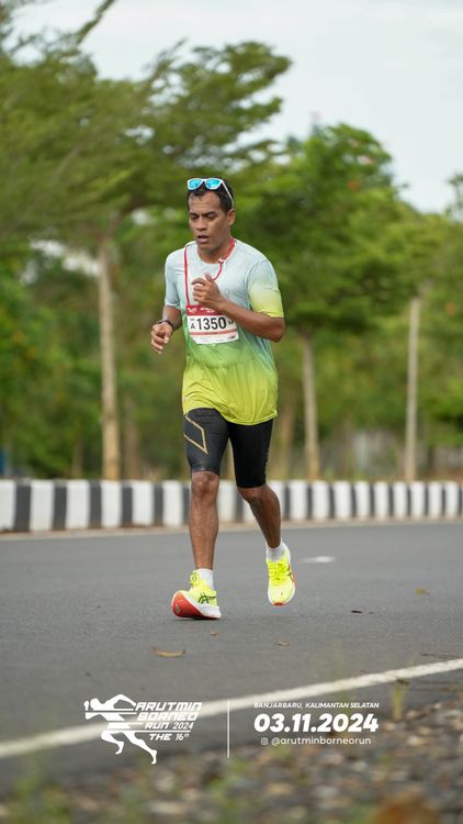 Race photo from Arutmin Borneo Run 2024