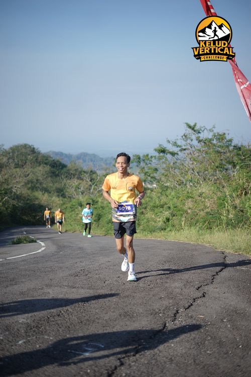 Race photo from Kelud Vertical Challenge 2024