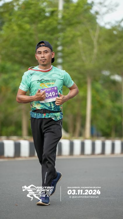 Race photo from Arutmin Borneo Run 2024
