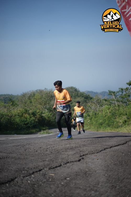 Race photo from Kelud Vertical Challenge 2024