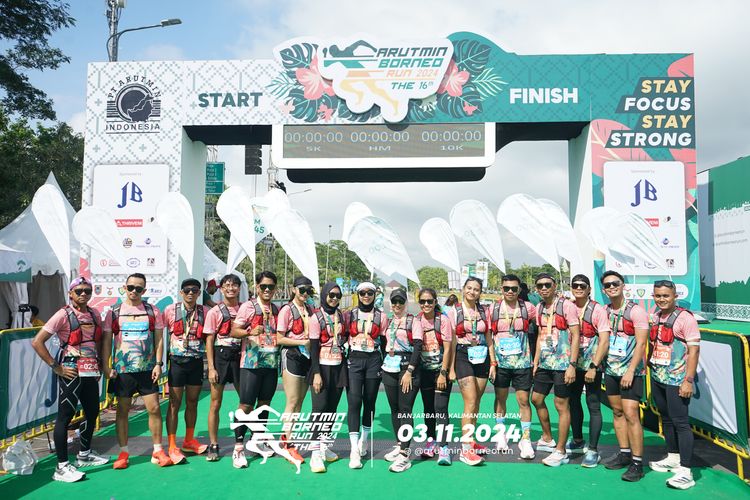 Race photo from Arutmin Borneo Run 2024