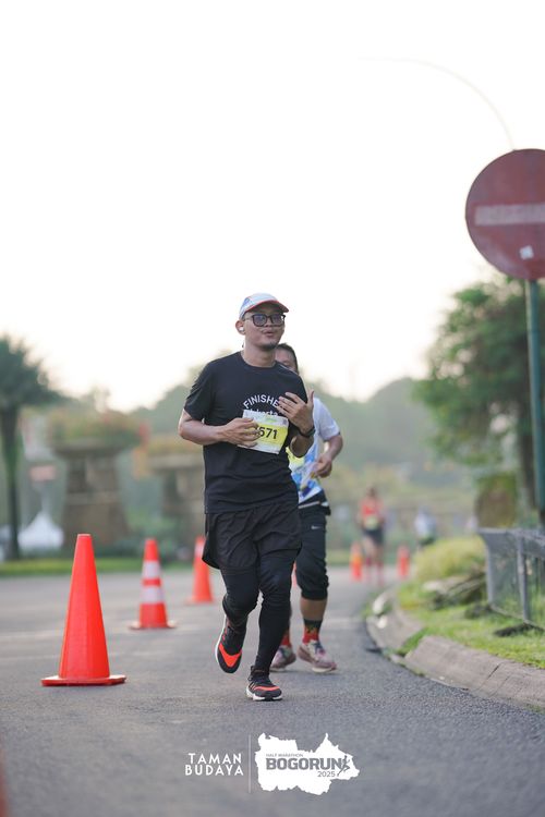 Race photo from Taman Budaya x BOGORUN 2025