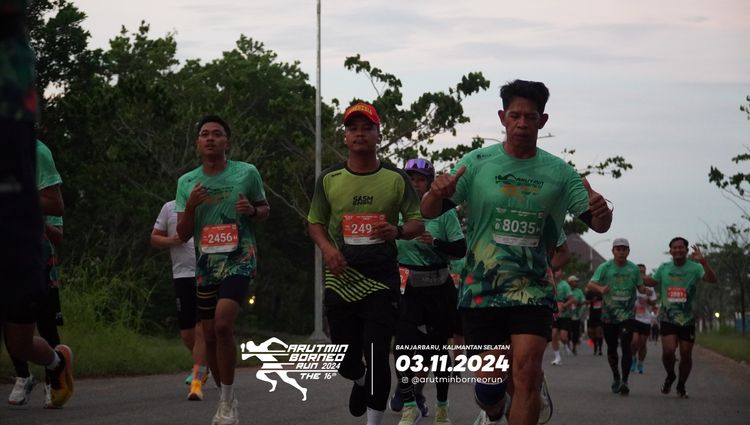 Race photo from Arutmin Borneo Run 2024