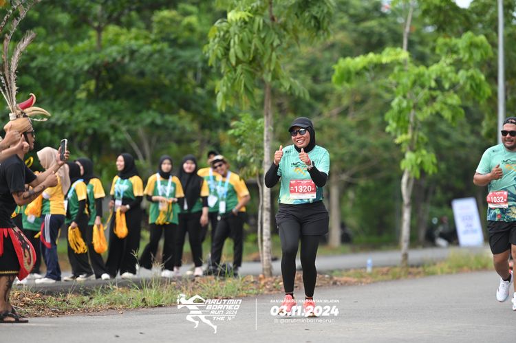 Race photo from Arutmin Borneo Run 2024