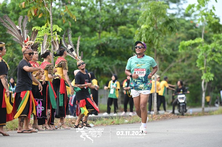 Race photo from Arutmin Borneo Run 2024