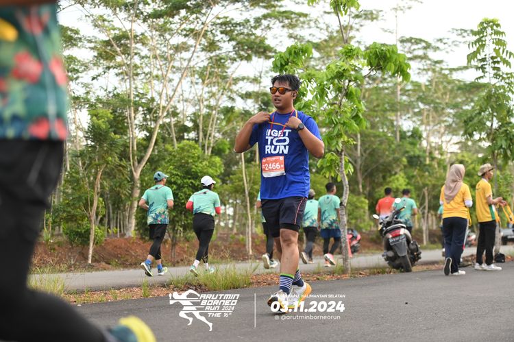 Race photo from Arutmin Borneo Run 2024