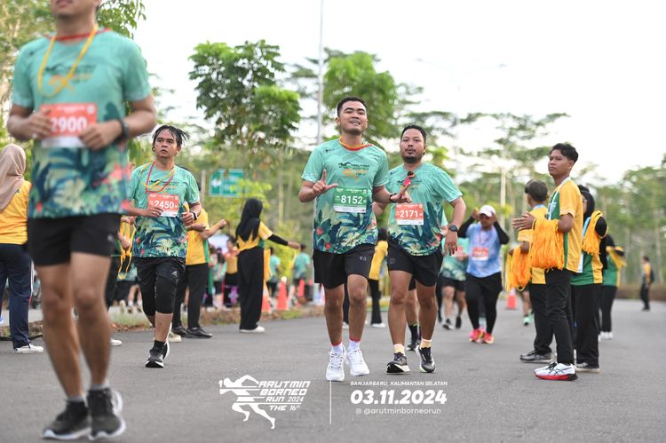 Race photo from Arutmin Borneo Run 2024