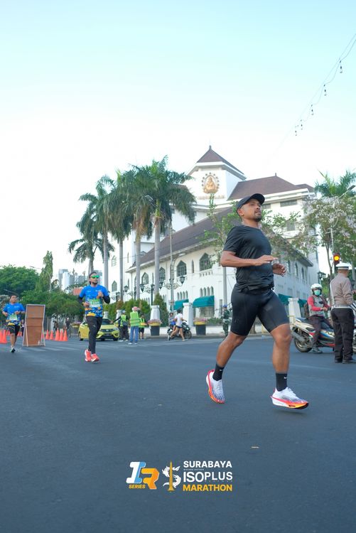 Race photo from SURABAYA ISOPLUS MARATHON 2025
