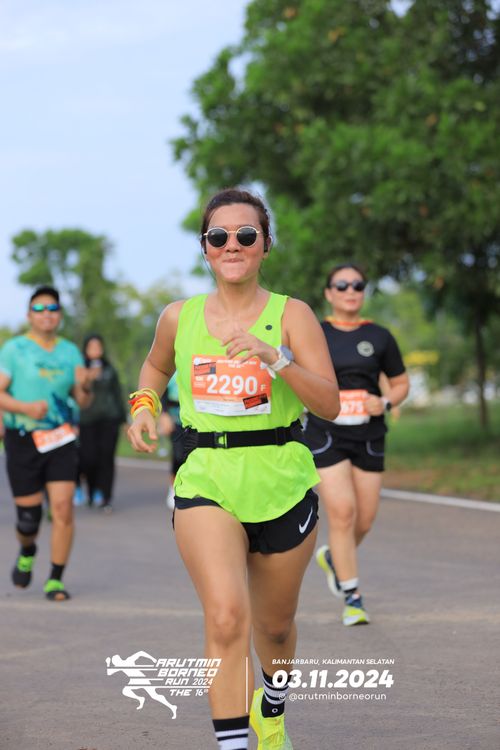 Race photo from Arutmin Borneo Run 2024