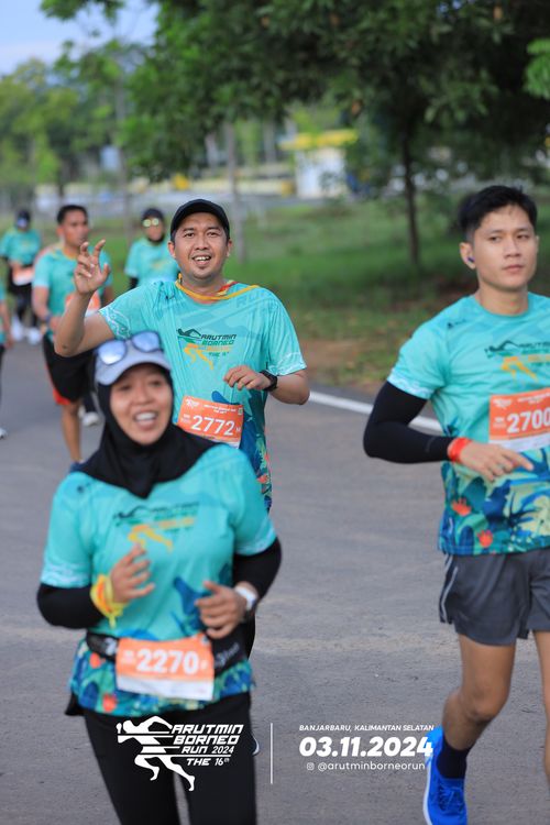 Race photo from Arutmin Borneo Run 2024