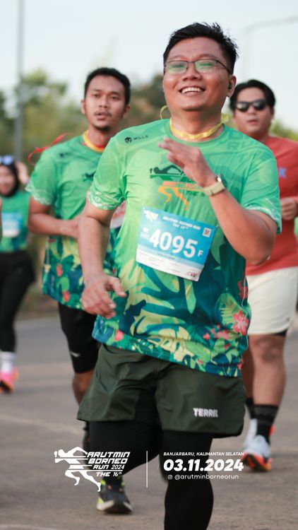 Race photo from Arutmin Borneo Run 2024