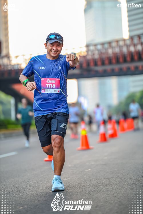 Race photo from Smartfren Run 2025 