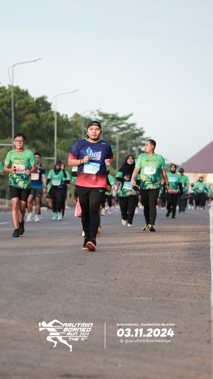 Race photo from Arutmin Borneo Run 2024