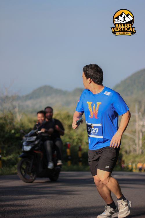 Race photo from Kelud Vertical Challenge 2024