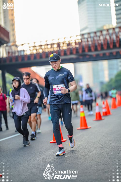 Race photo from Smartfren Run 2025 