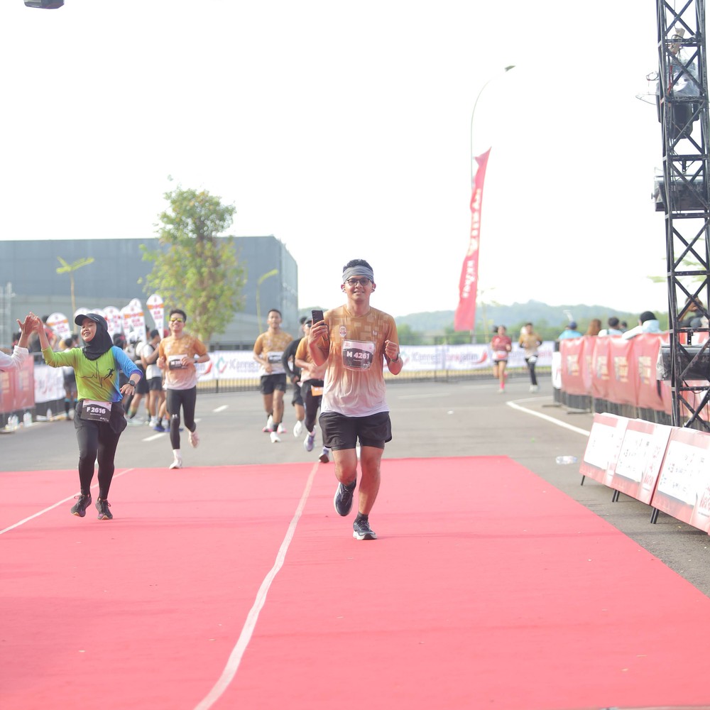 Race photo from KEDIRI HALF MARATHON 2026