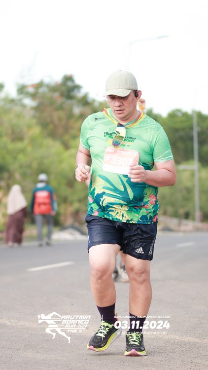Race photo from Arutmin Borneo Run 2024
