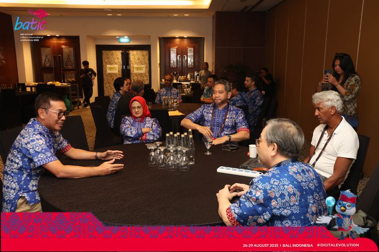 Race photo from Telin Batic 2025 Photo Meeting