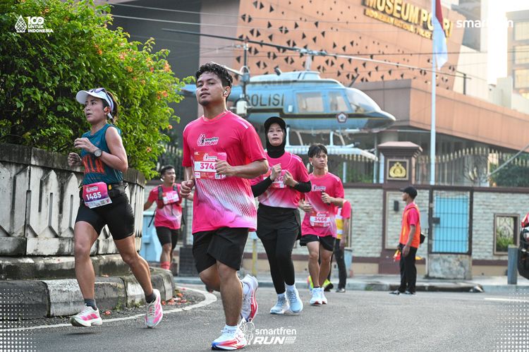 Race photo from Smartfren Run 2025 