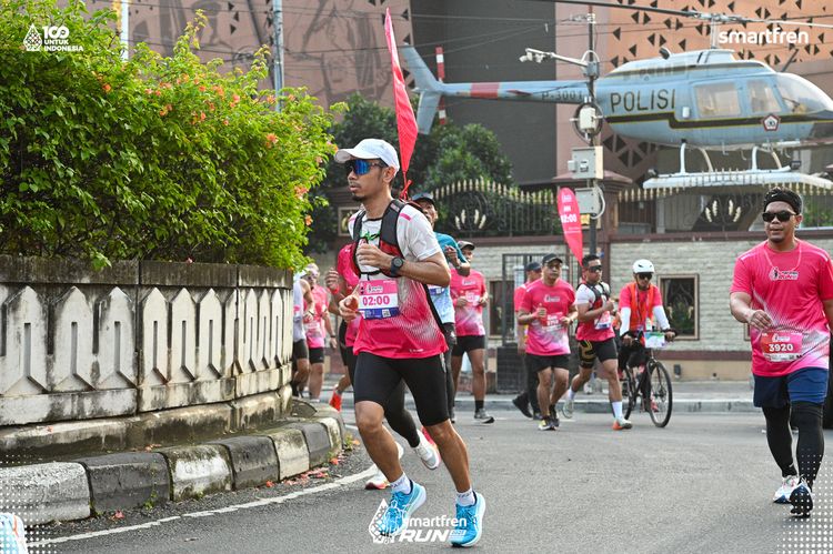 Race photo from Smartfren Run 2025 