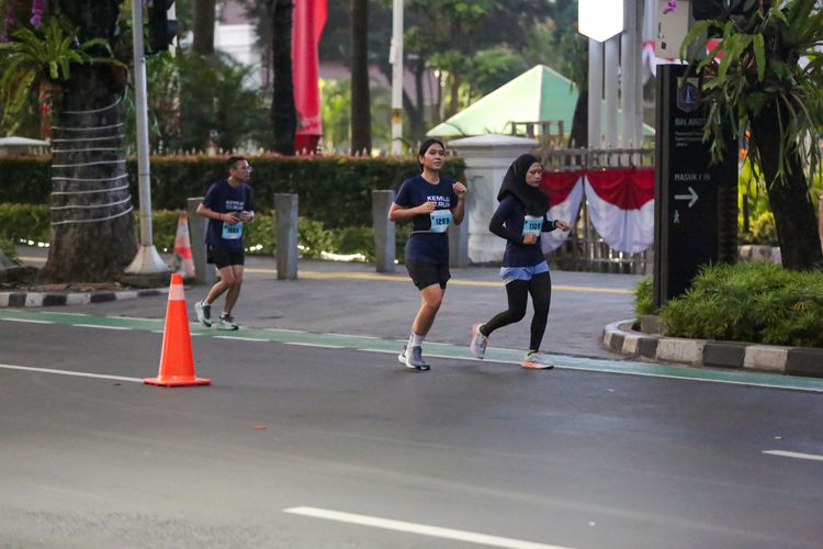 Race photo from KEMLU RUN 2025