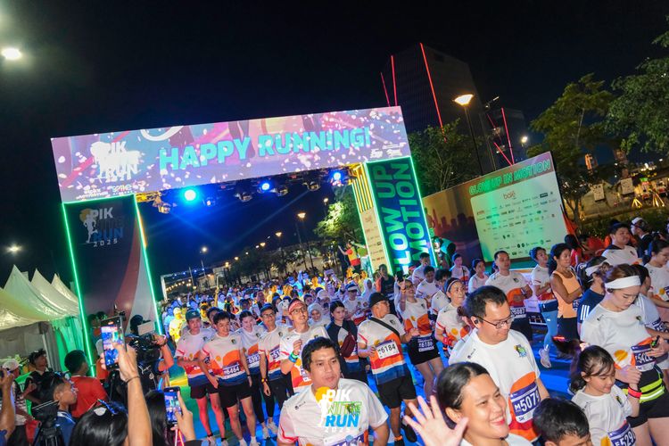 Race photo from PIK NITE RUN 2025