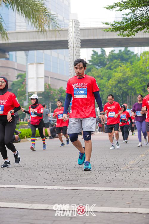 Race photo from ONE RUN 10K 2025