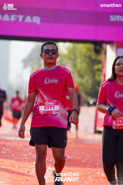 Race photo from Smartfren Run 2025 