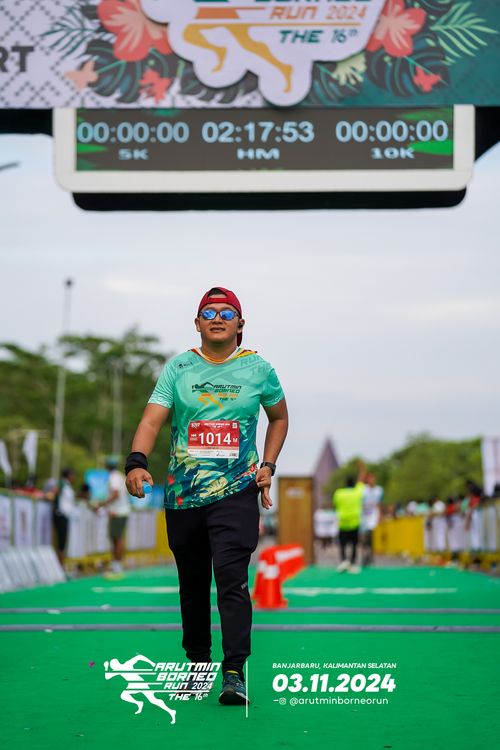 Race photo from Arutmin Borneo Run 2024