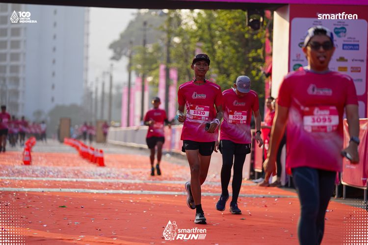 Race photo from Smartfren Run 2025 
