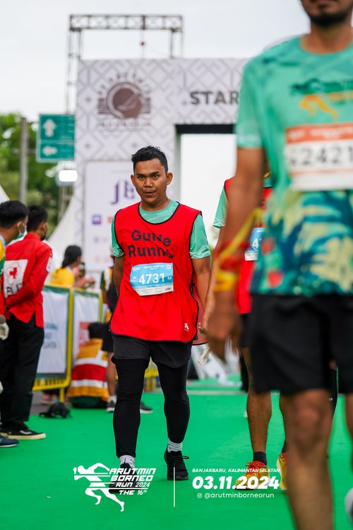 Race photo from Arutmin Borneo Run 2024