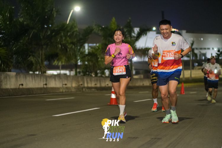 Race photo from PIK NITE RUN 2025