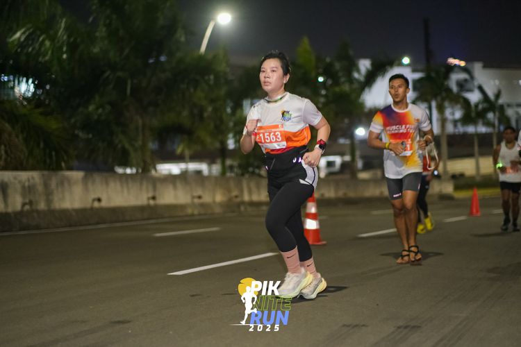 Race photo from PIK NITE RUN 2025