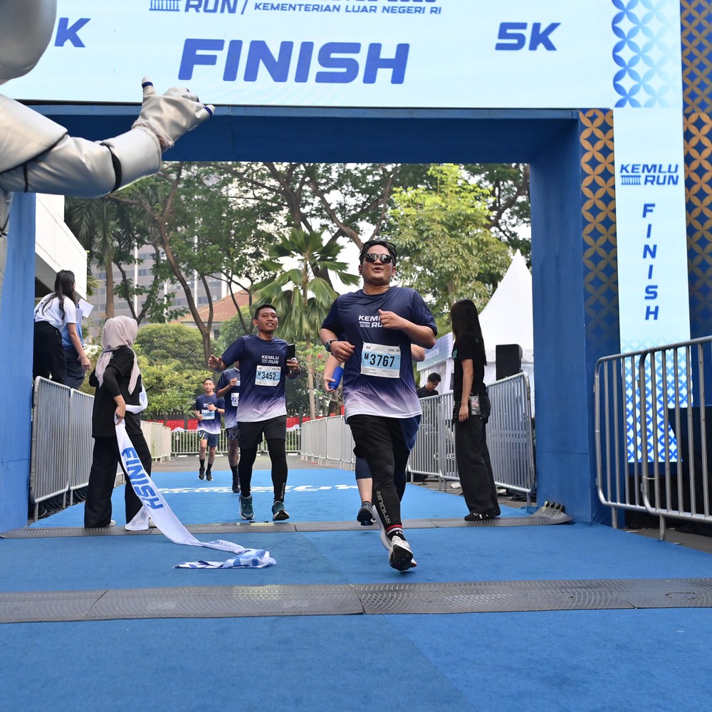 Race photo from KEMLU RUN 2026