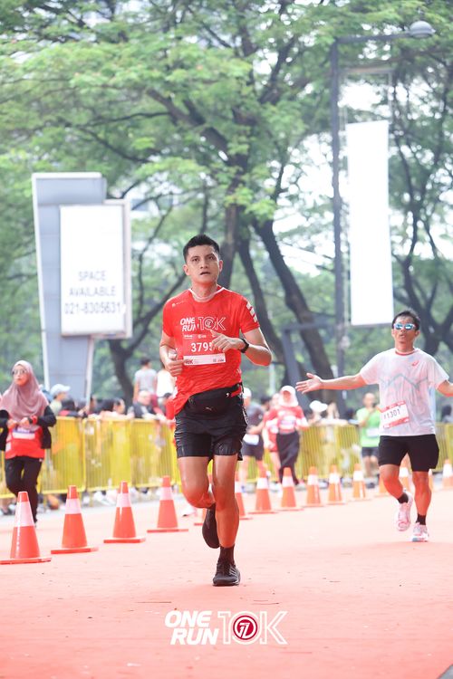 Race photo from ONE RUN 10K 2025