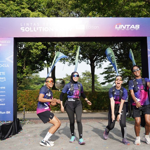 Race photo from LINTAS TEKNOLOGI SOLUTIONS DAY