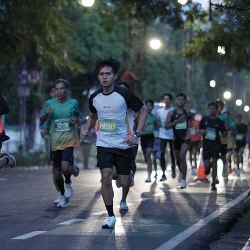 Race photo from BAUR RUN 2025