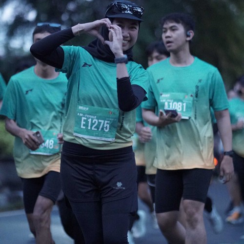 Race photo from BAUR RUN 2025