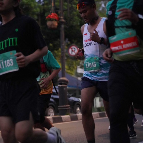 Race photo from BAUR RUN 2025