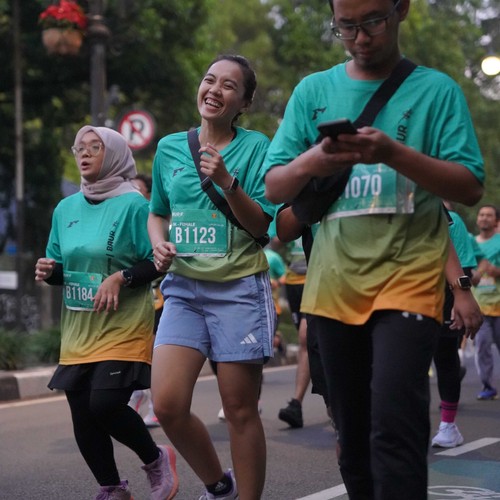 Race photo from BAUR RUN 2025