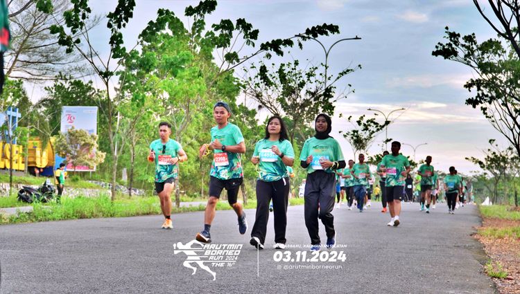 Race photo from Arutmin Borneo Run 2024