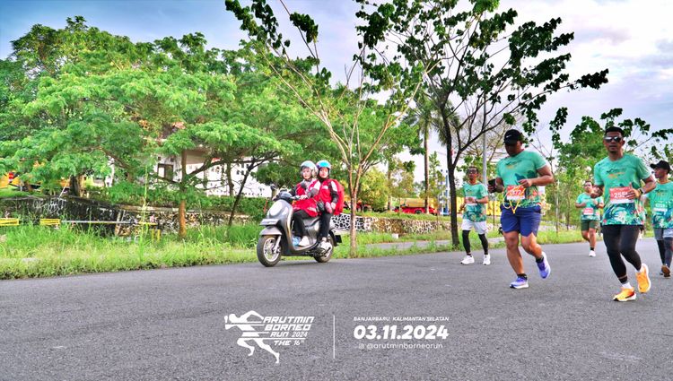 Race photo from Arutmin Borneo Run 2024