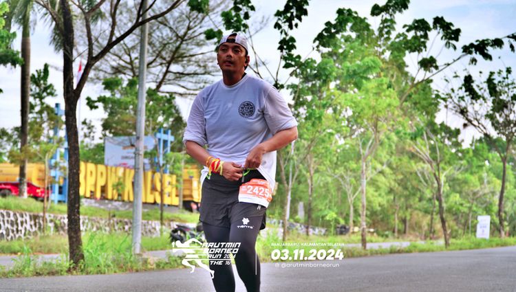 Race photo from Arutmin Borneo Run 2024
